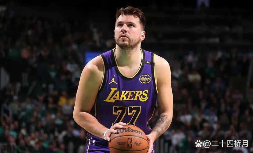 雷迪克:东契奇里夫斯是进攻极具活力球员 他们配合默契会更好