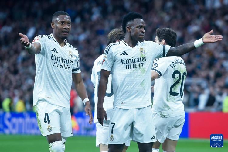 0-0战平，维尼修斯大笑与巴列卡诺球迷对线：你们花钱来看我比赛