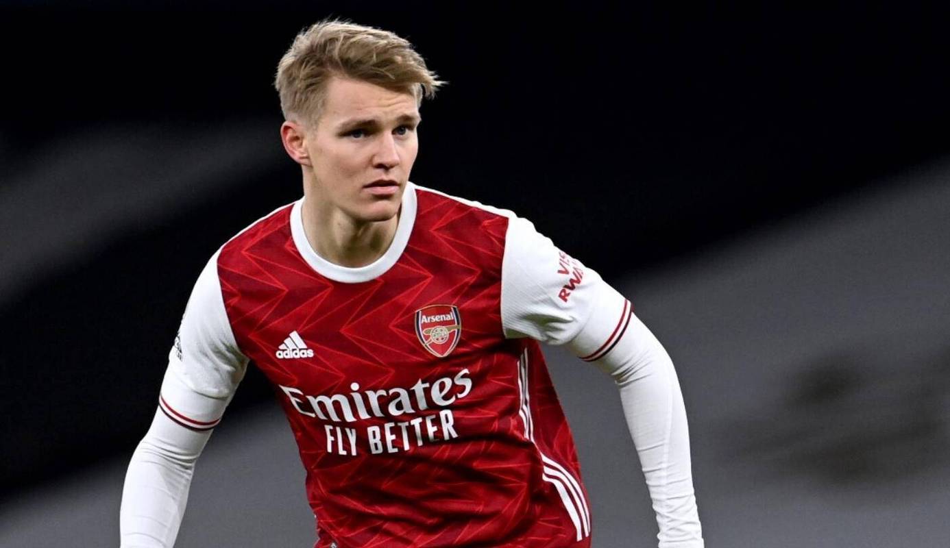 黄金一代✨25岁哈兰德1.8亿 26岁厄德高8000万 22岁鲍勃3000万…