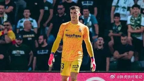 完成5次扑救！官方：埃尔切门将佩尼亚当选全场最佳球员