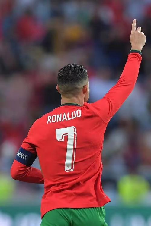 多家葡媒：C罗因染红实际禁赛1场，已执行停赛不会缺席世界杯首战