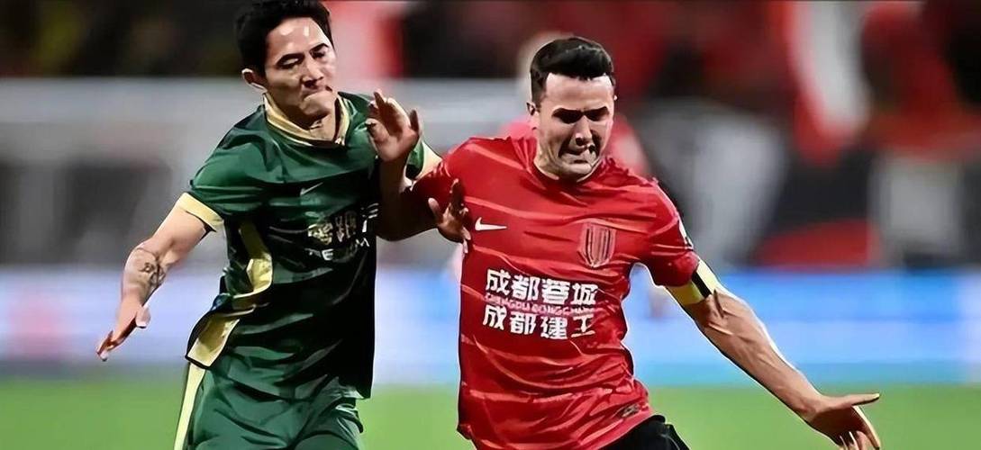 苗原：海港一直在追周定洋，若浙江玉昆不动、他成都海港二选一