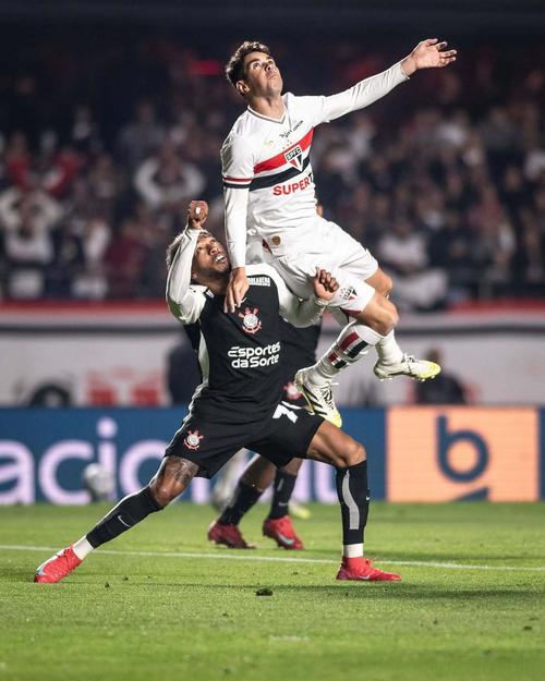 伤愈替补登场30分钟！佩德里社媒晒比赛照纪念复出：归来！